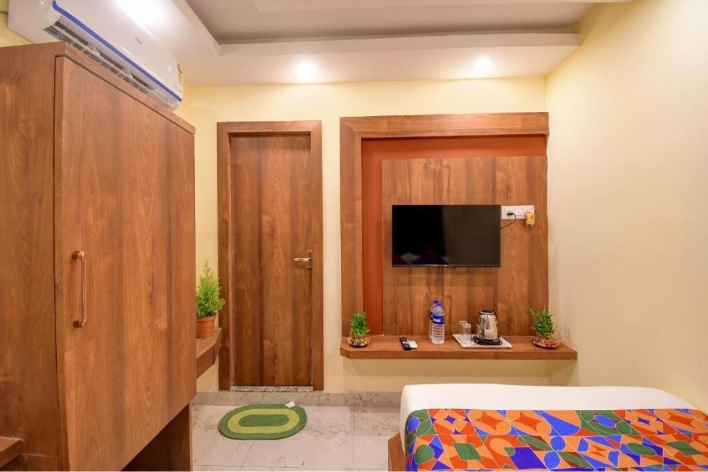 Hotel Aqua Tulip Καλκούτα Εξωτερικό φωτογραφία